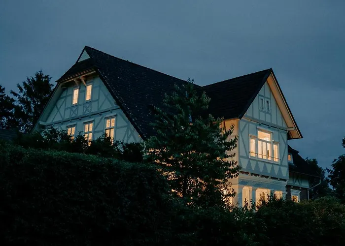 Paerchen Auszeit Am Rande Der Heide Burgunder